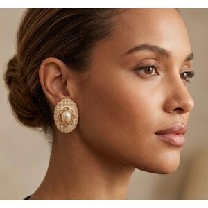 Hugo Vintage Inspired Gold Tone Textured Oval Faux Pearl Stud Earrings